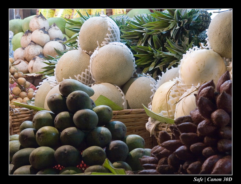2006 - 07 - Phnom Penh - Marche de nuit 04